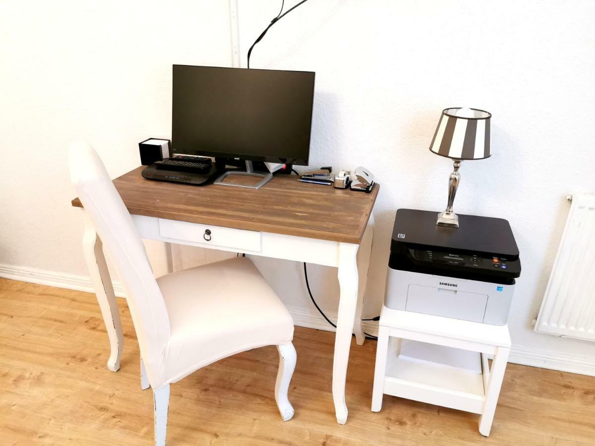 Kvh By Rockchair Apartments L Superhost Status L Boxspringbett Am Schloss Charlottenburg Welcomes You! Берлин Экстерьер фото