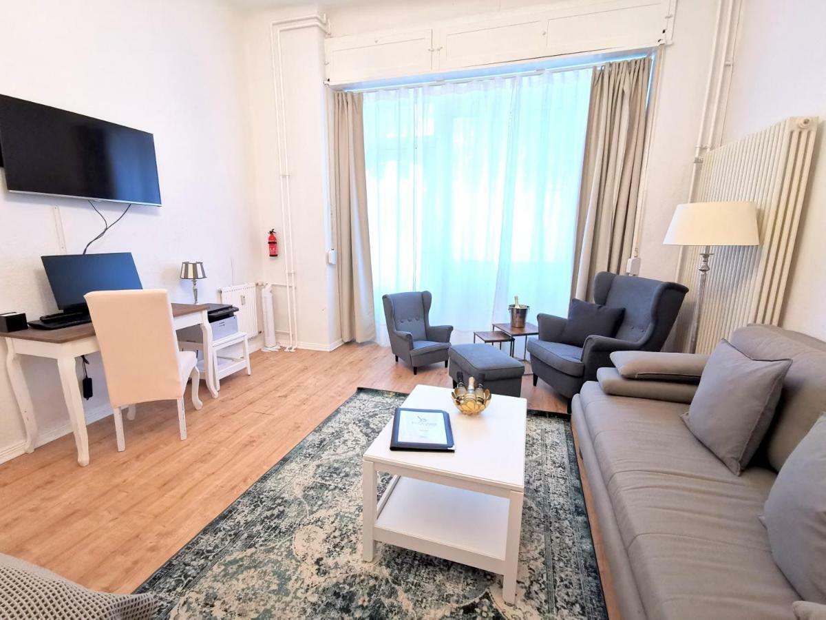 Kvh By Rockchair Apartments L Superhost Status L Boxspringbett Am Schloss Charlottenburg Welcomes You! Берлин Экстерьер фото